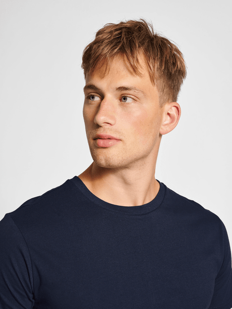 Hummel Men's Red Basic Short Sleeve T-Shirt Hummel