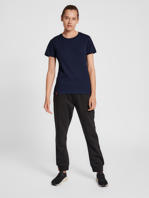 Hummel Women's Red Basic Short Sleeve T-Shirt Hummel