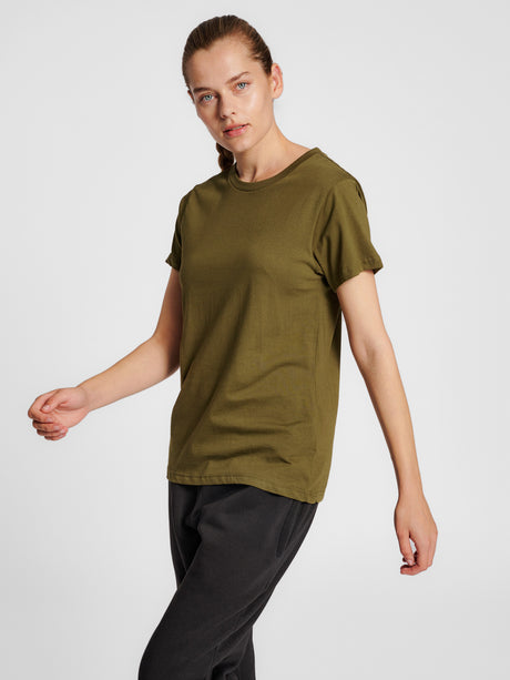 Hummel Women's Red Basic Short Sleeve T-Shirt Hummel