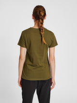 Hummel Women's Red Basic Short Sleeve T-Shirt Hummel