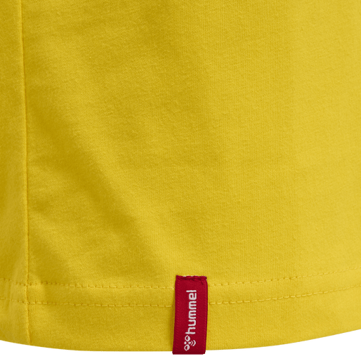 Hummel Youth Red Basic Short Sleeve T-Shirt Hummel