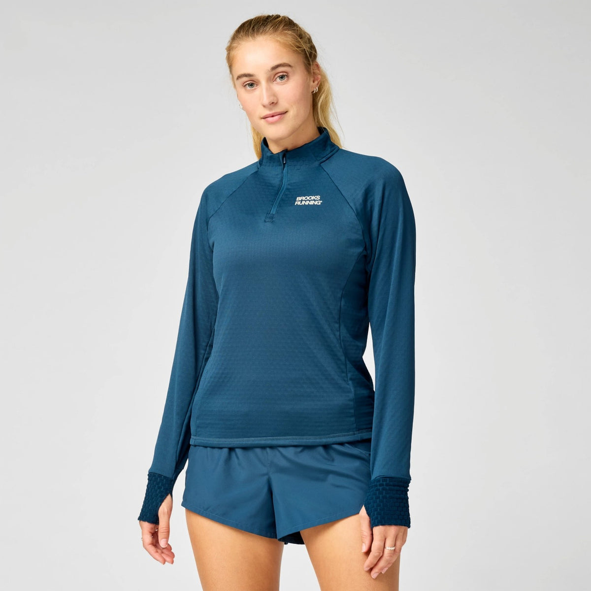 Brooks Women's Thermal Reflective 1/4 Zip Top