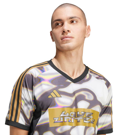230609649.jpg