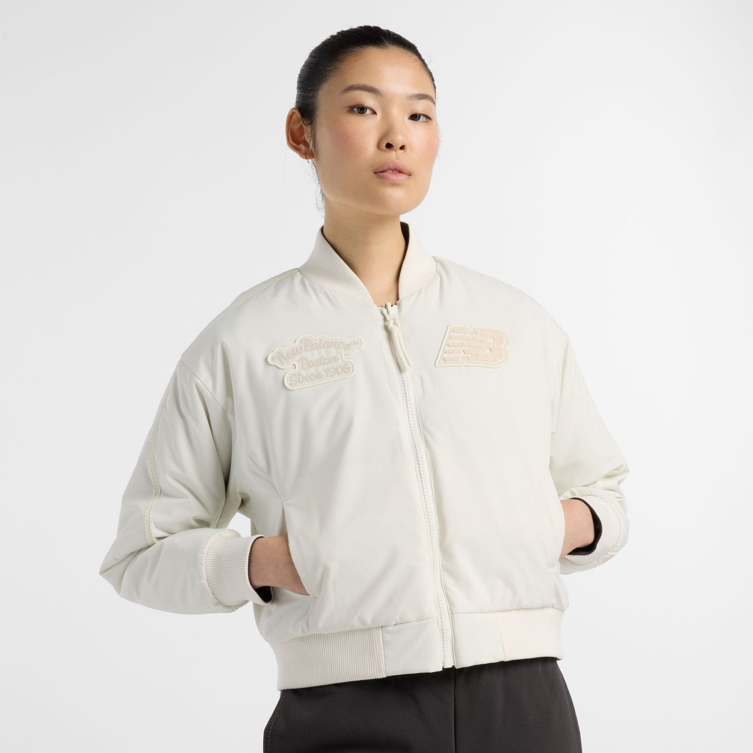 リバーシブル☆NB NBX Lunar New Year Woven Bomber Jacket New Balance Women's NB X Lunar New Year Woven Bomber Jacket