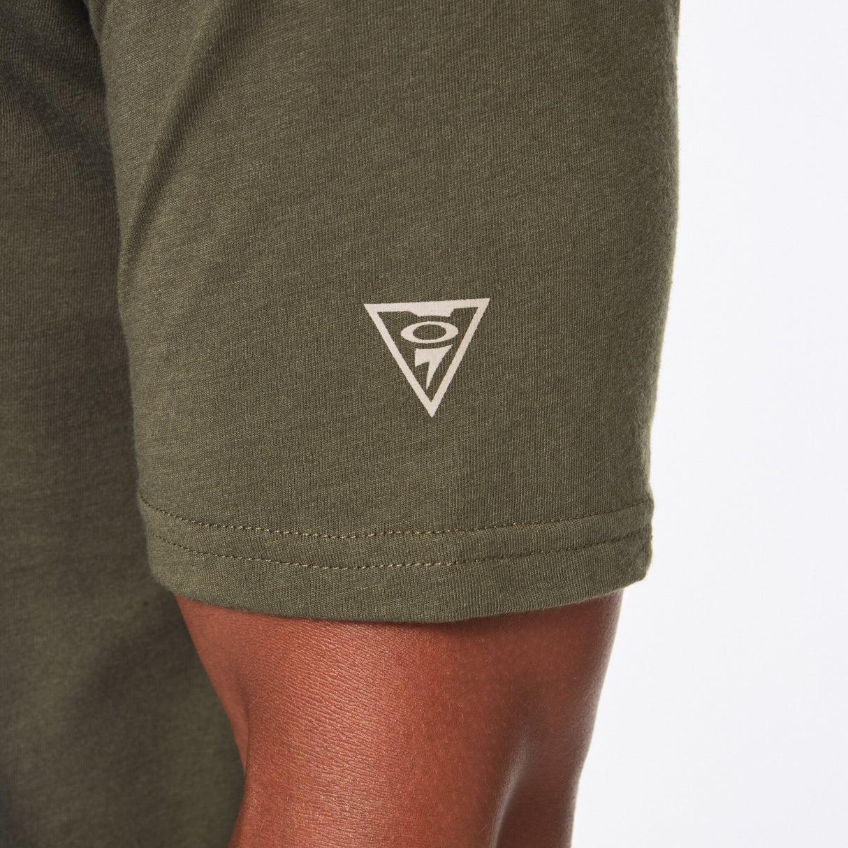 Men's Si Oakley Eagle Tab Tee-6