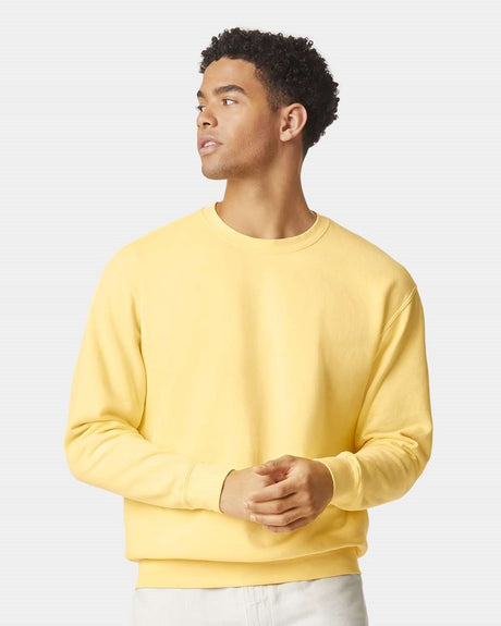 Comfort Colors Men's Garment-Dyed Lightweight Fleece Crewneck Sweatshirt