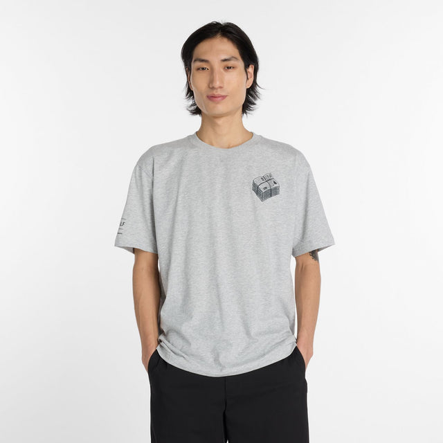 New Balance Men's RBC Brooklyn Half Graphic T-Shirt - Newspaper-1