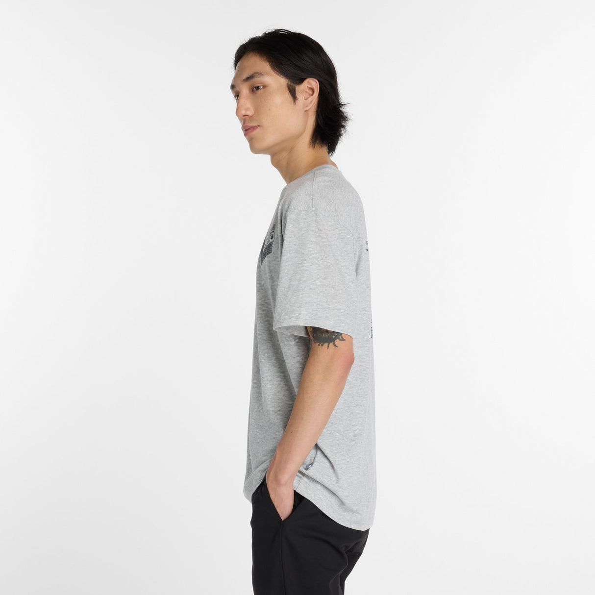 New Balance Men's RBC Brooklyn Half Graphic T-Shirt - Newspaper-2