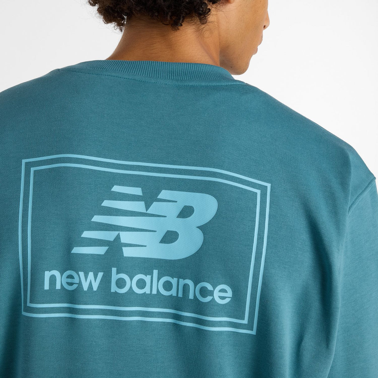 New Balance Men's Woven Label Crew-5