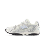 New Balance Girls' 204L Lace Shoes-6