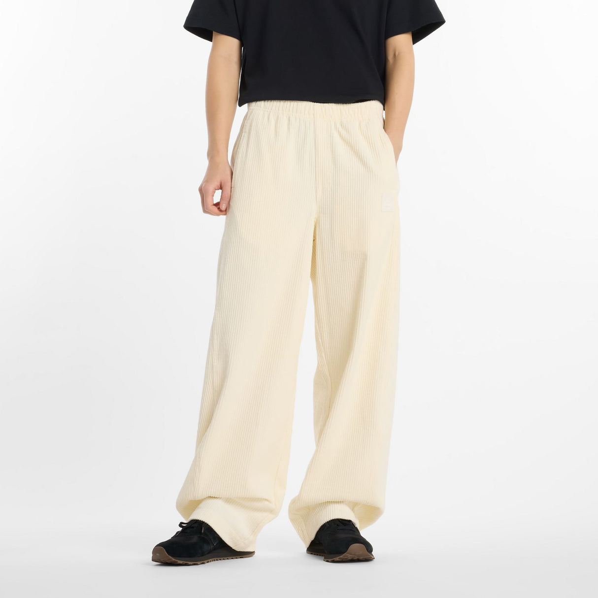 New Balance Women's LNY Woven Pants Western Fit-2