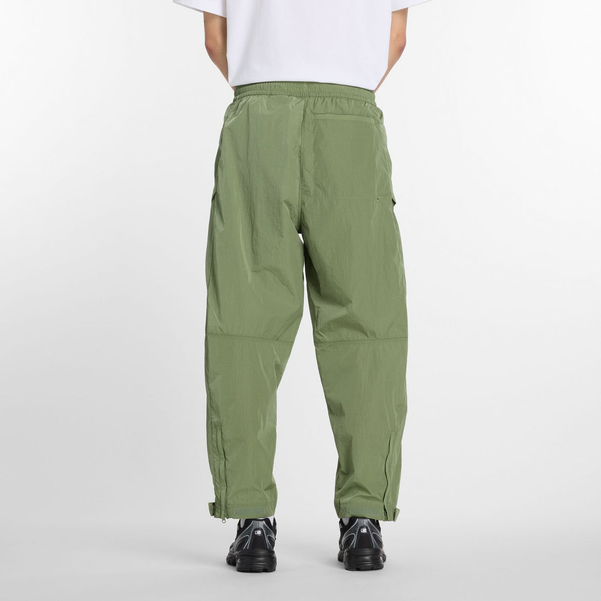 New Balance Men's Nylon Wide Tapered Pants-3