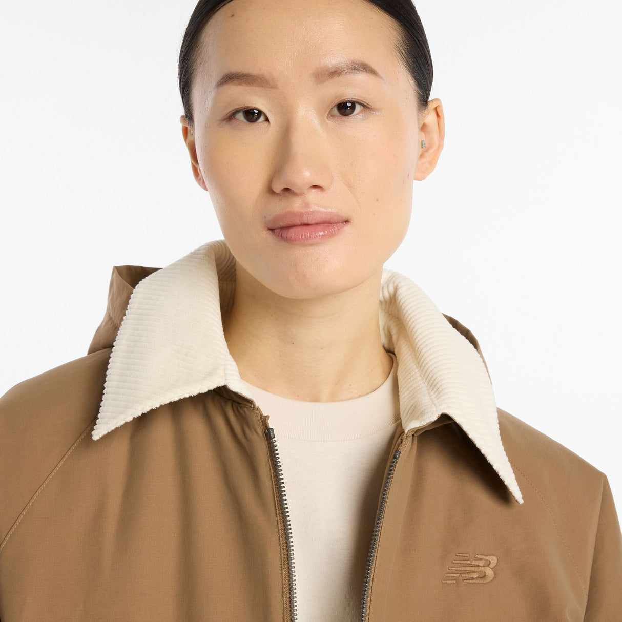 New Balance Women's LNY Woven Jacket Western Fit-13