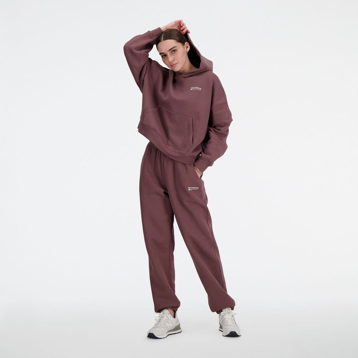 New Balance Women's Linear Heritage Brushed Back Fleece Sweatpants-1
