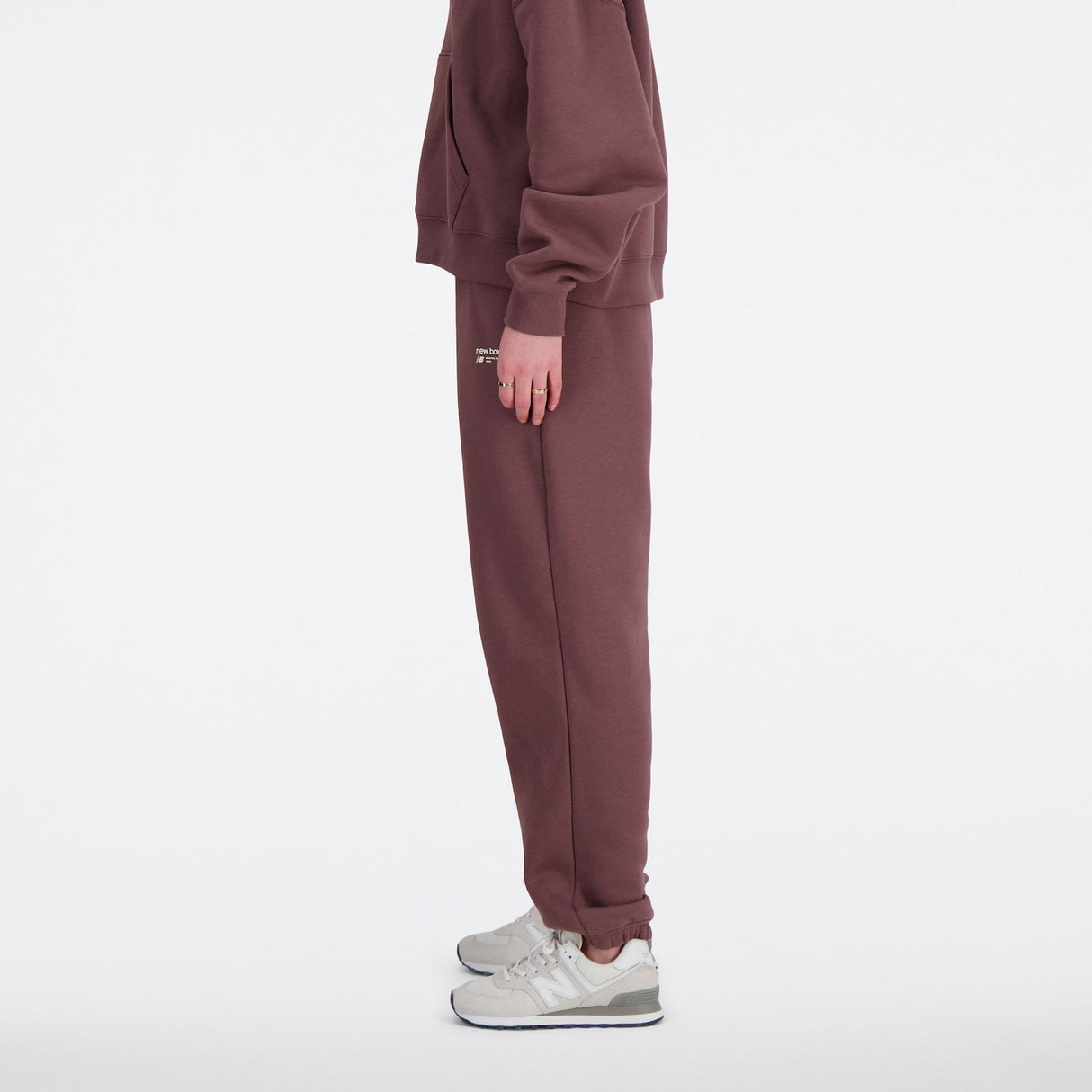 New Balance Women's Linear Heritage Brushed Back Fleece Sweatpants-4