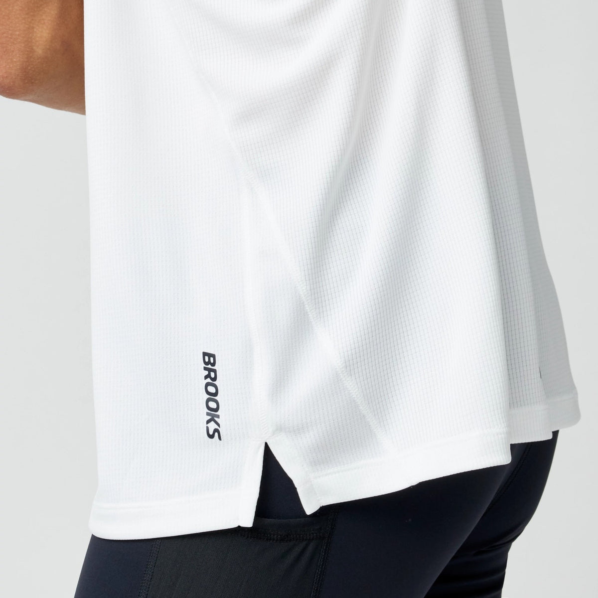Brooks Men's Dash Singlet-3