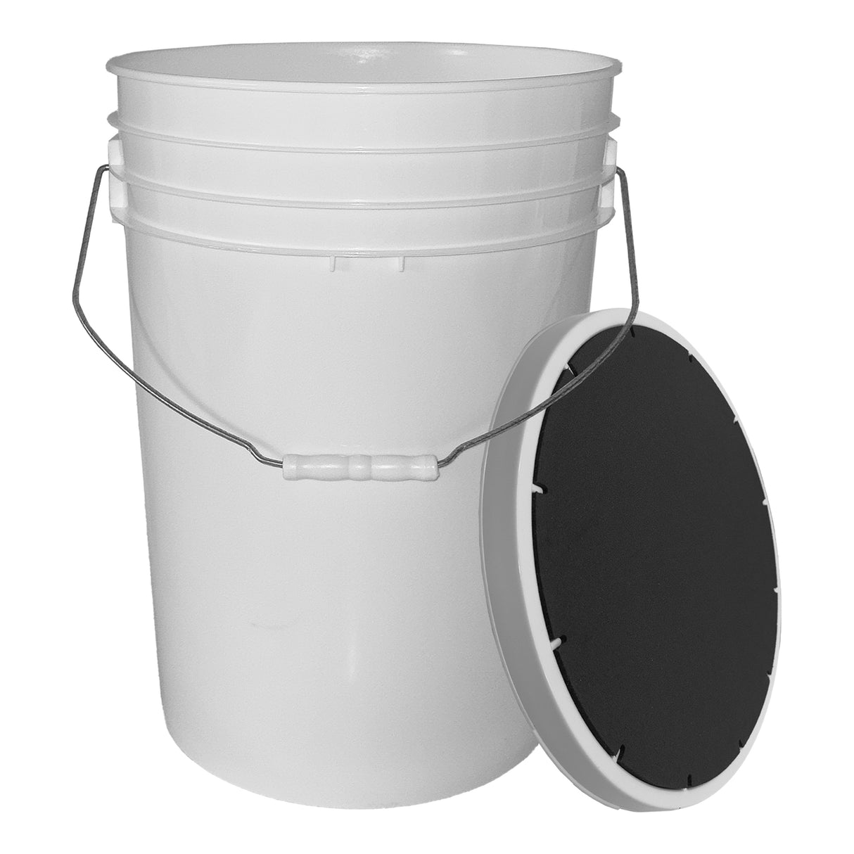 Champion Sports Gallon Ball Bucket