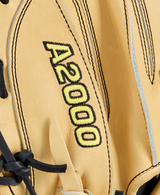 Wilson Men's 2026 A2000 Classics Series 1734 34" Catchers Baseball Mitt-3