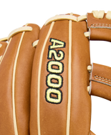Wilson Men's 2026 A2000 Classics Series EL3 11.75" Infield Baseball Glove-5