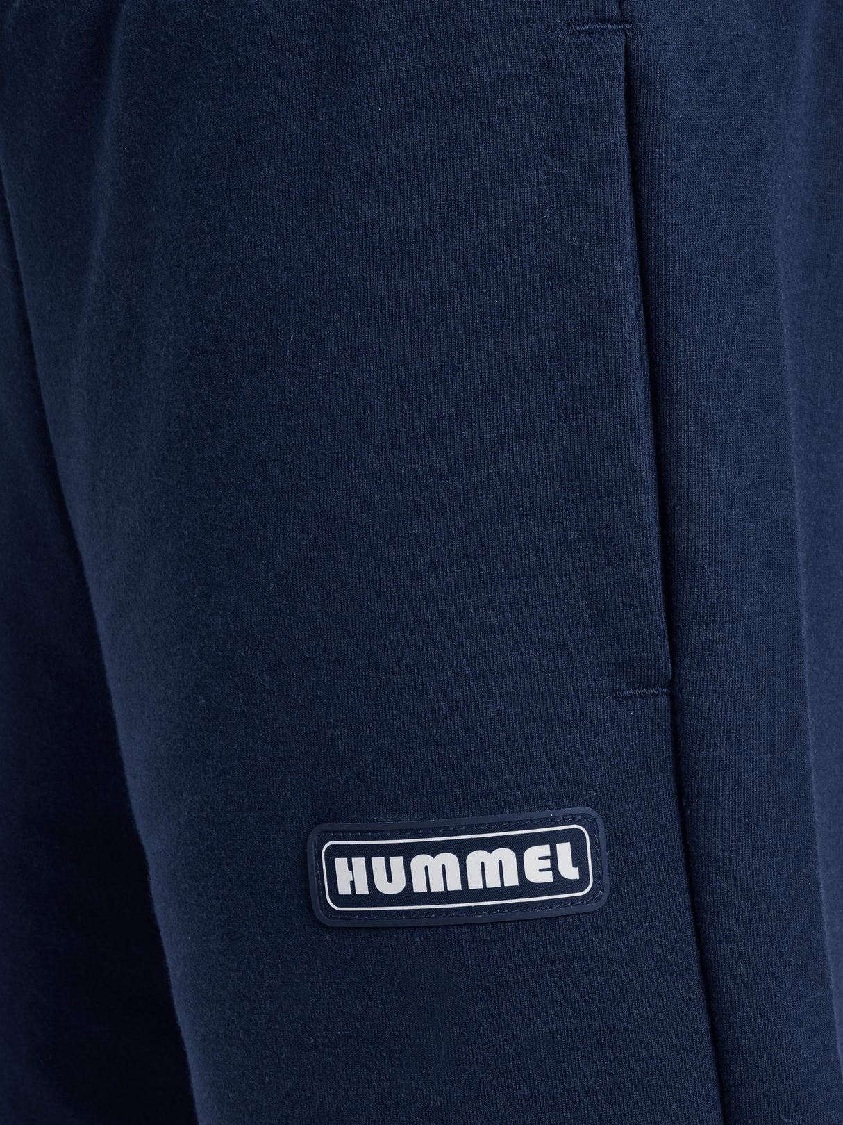 hummel Youth Flan Shorts-3