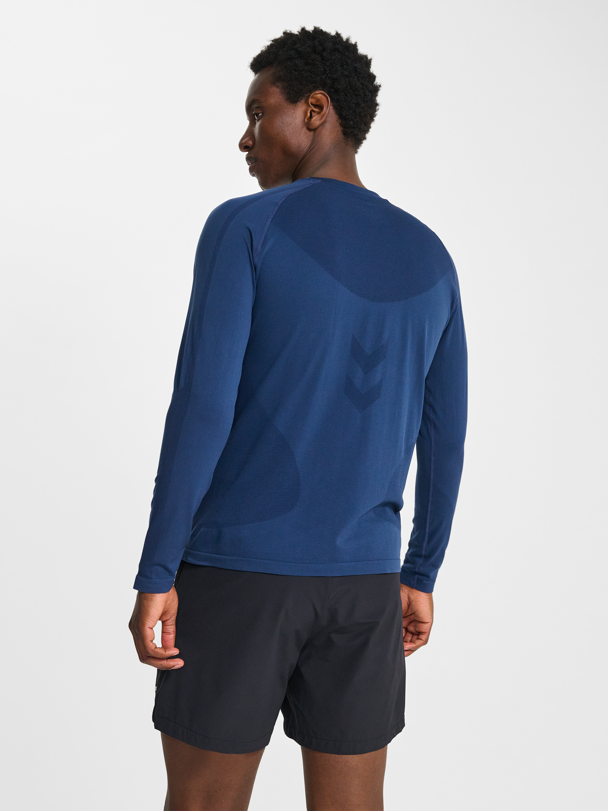 hummel Men's HIIT Seamless Long Sleeve T-Shirt-5