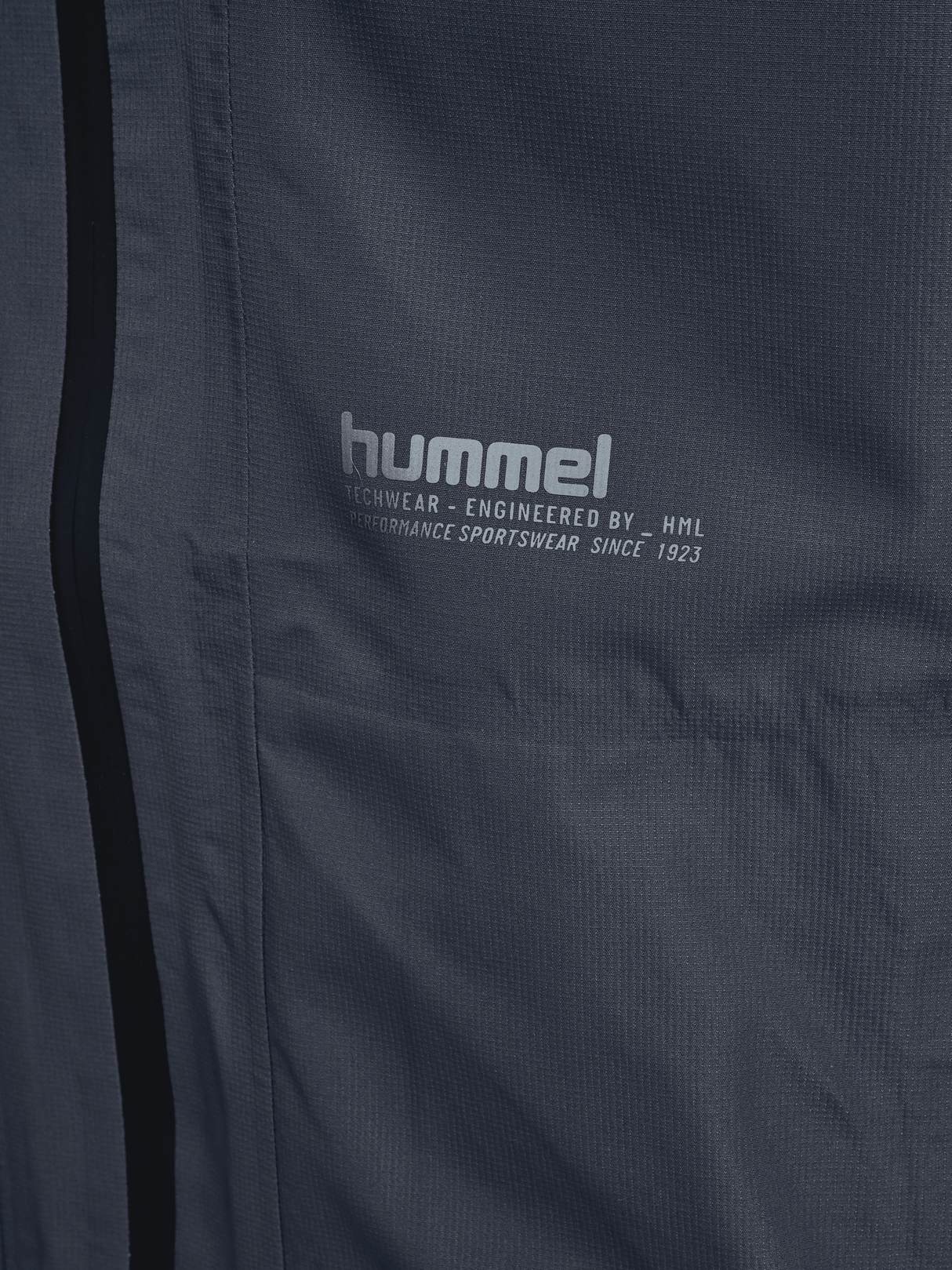 hummel Unisex Waterproof 2.5L Shell Jacket-4