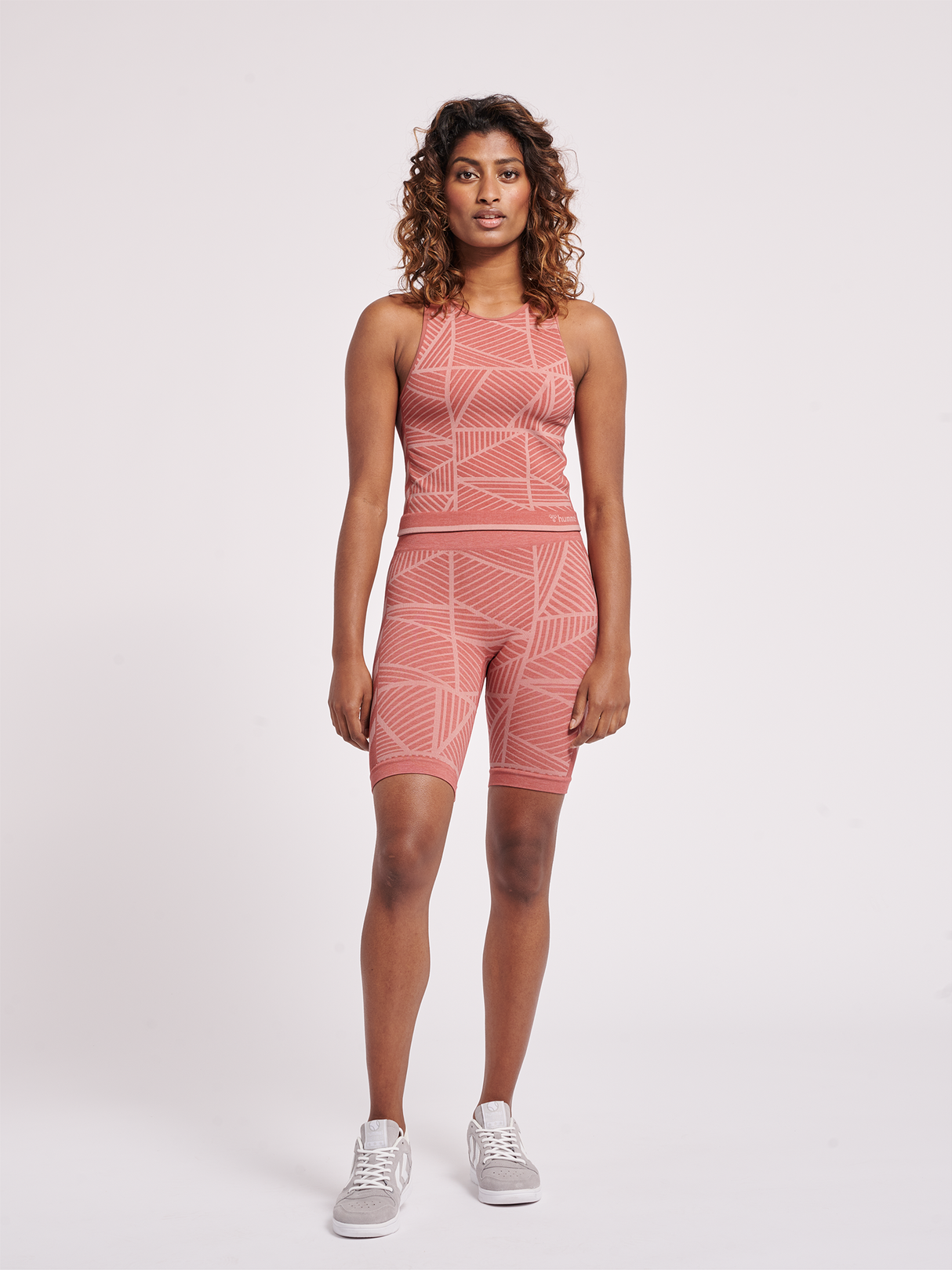 hummel Women's Mindful Training Energy Seamless Mid Waist Shorts-4