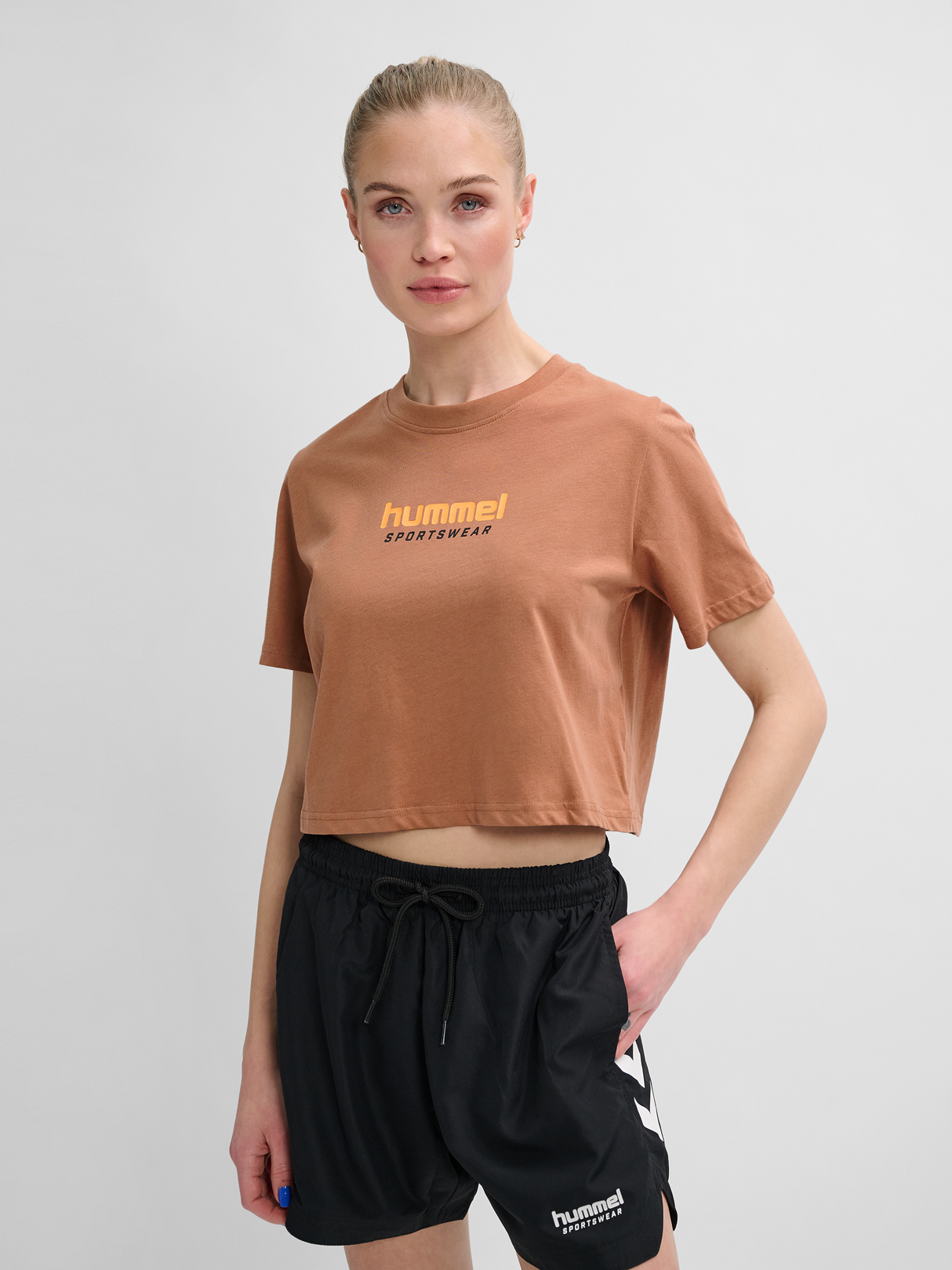 hummel Women's Legacy Malu Cropped T-Shirt-5