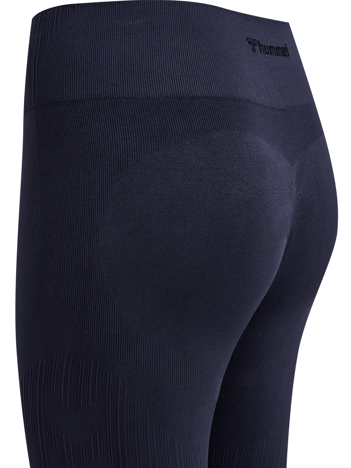 hummel Women's Mindful Training Define Seamless Scrunch Tights-3
