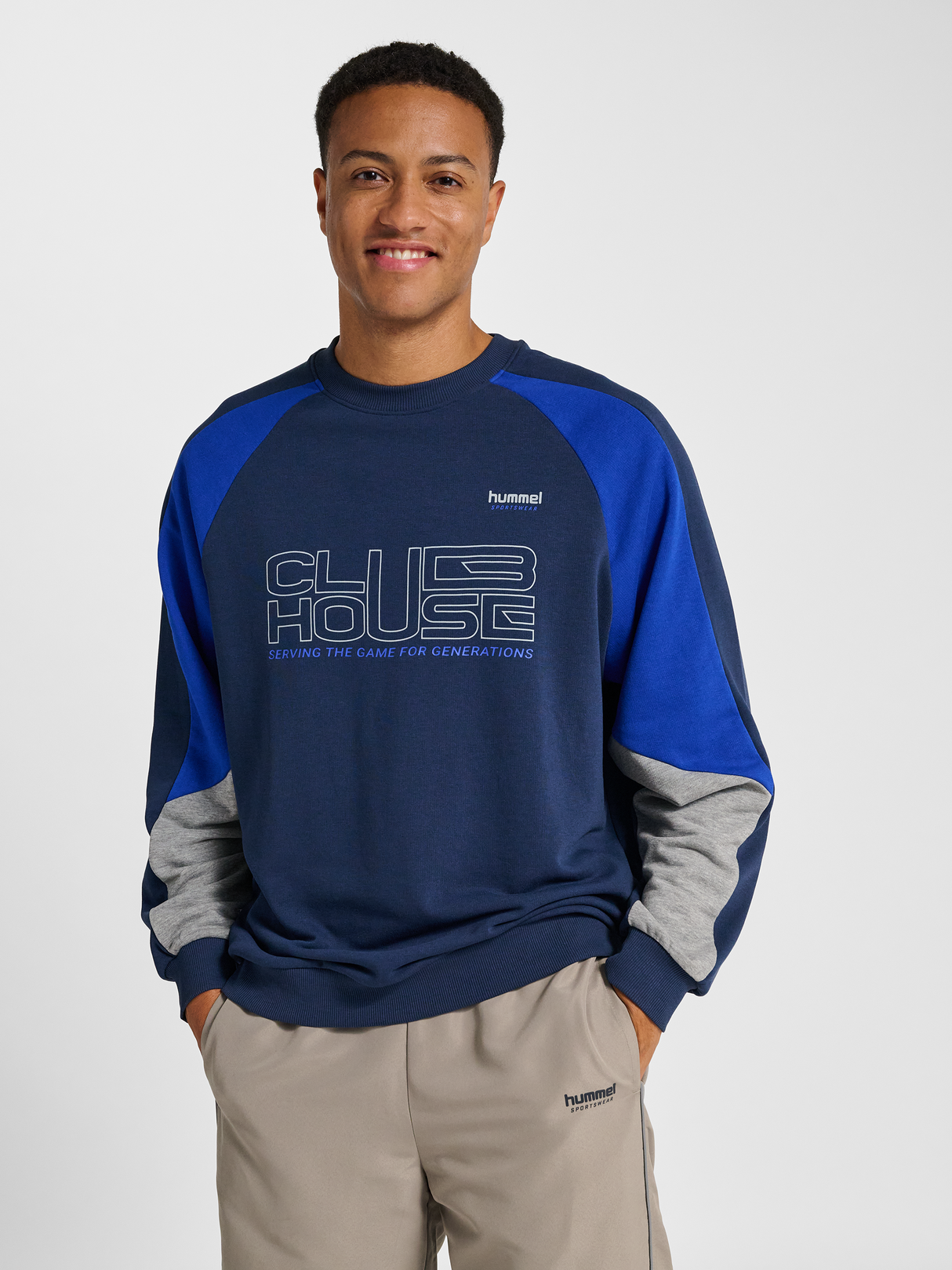 hummel Unisex Oversized Iconic Crew Ch-5