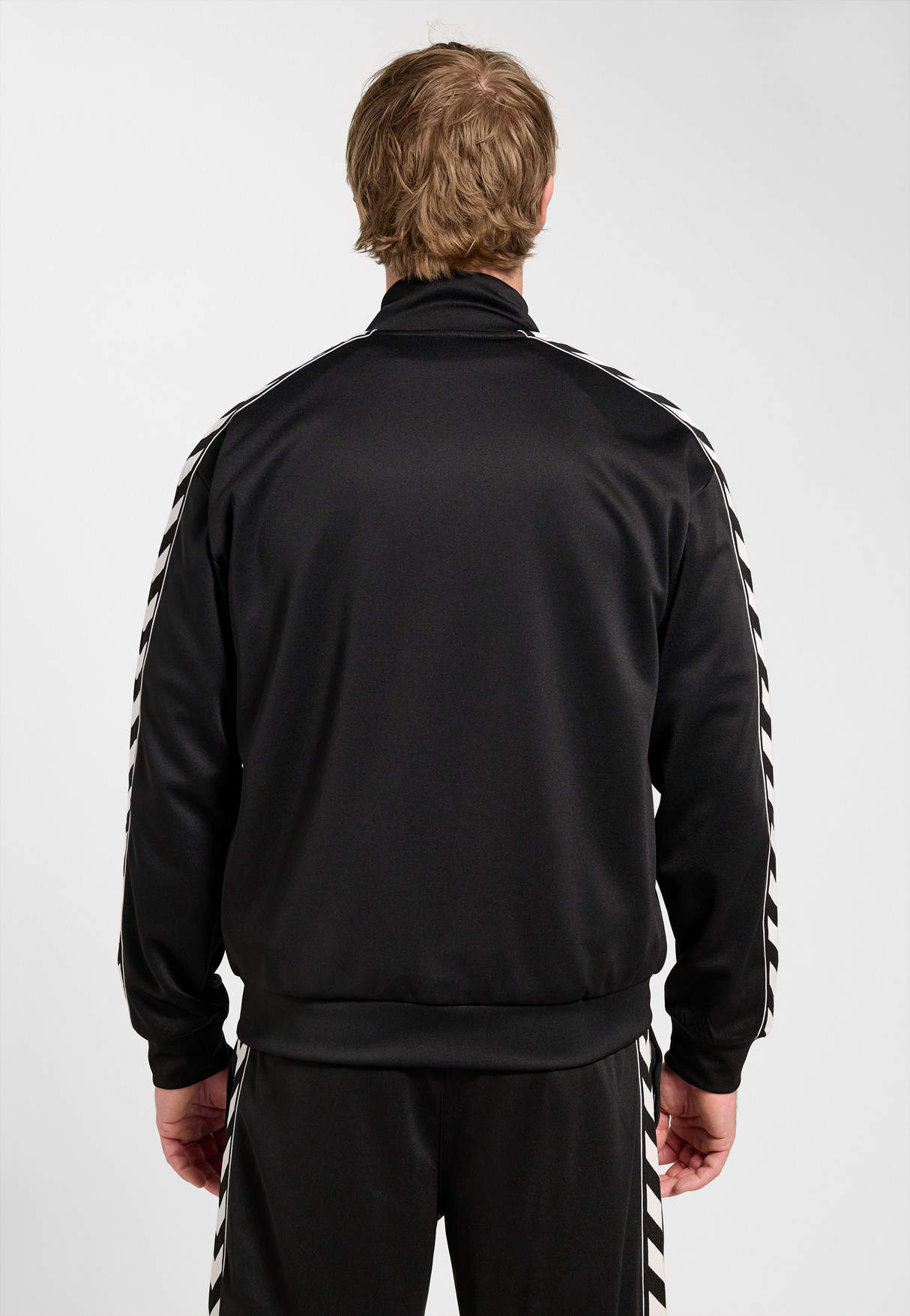 hummel Unisex Club Chevron Track Top-5