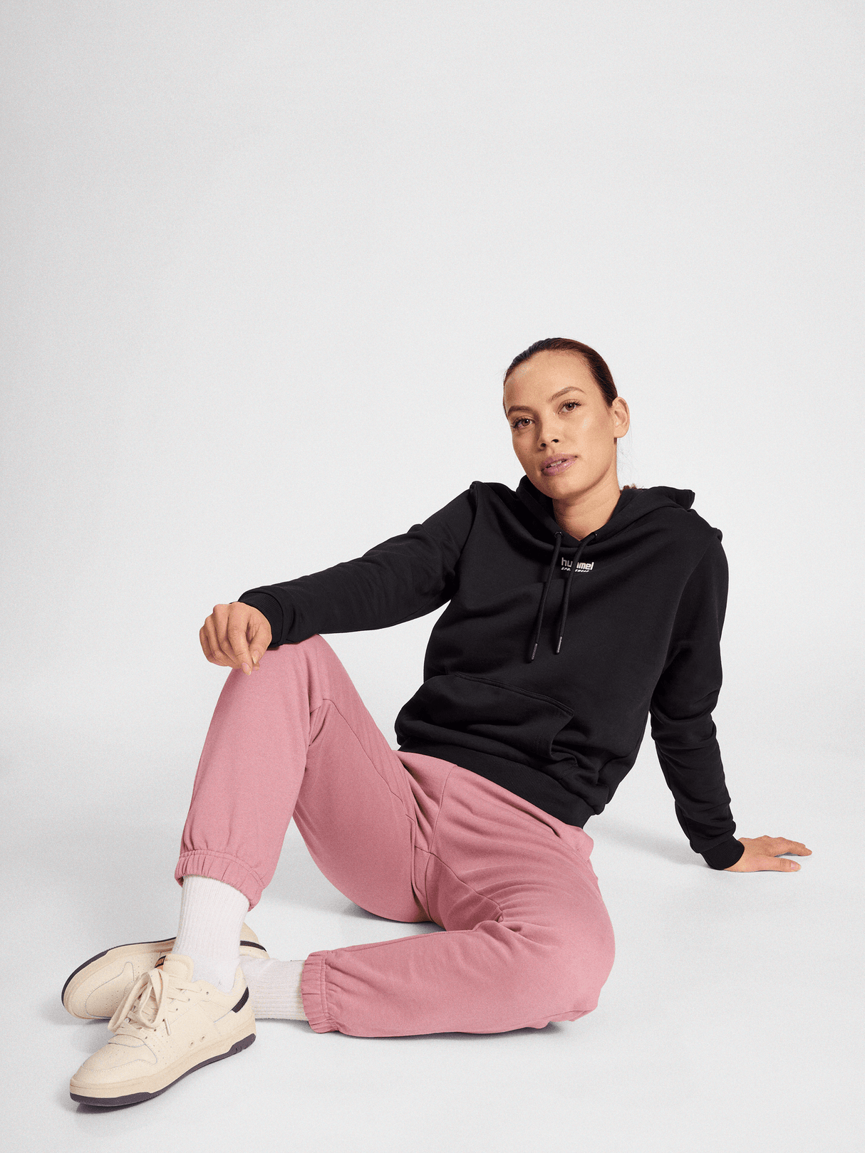 hummel Women's Legacy Shai Hoodie-5