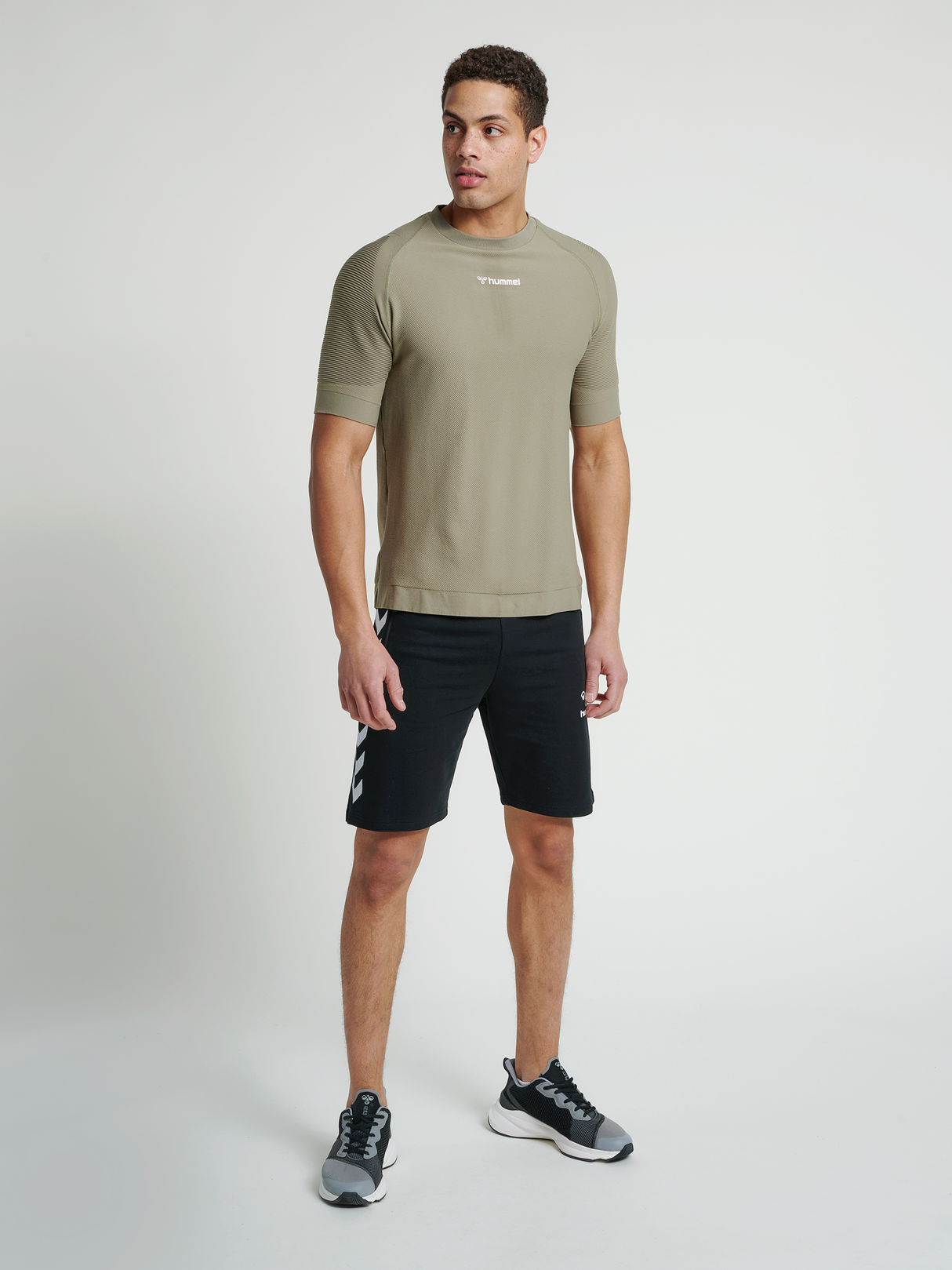 hummel Men's Ray 2.0 Shorts-5
