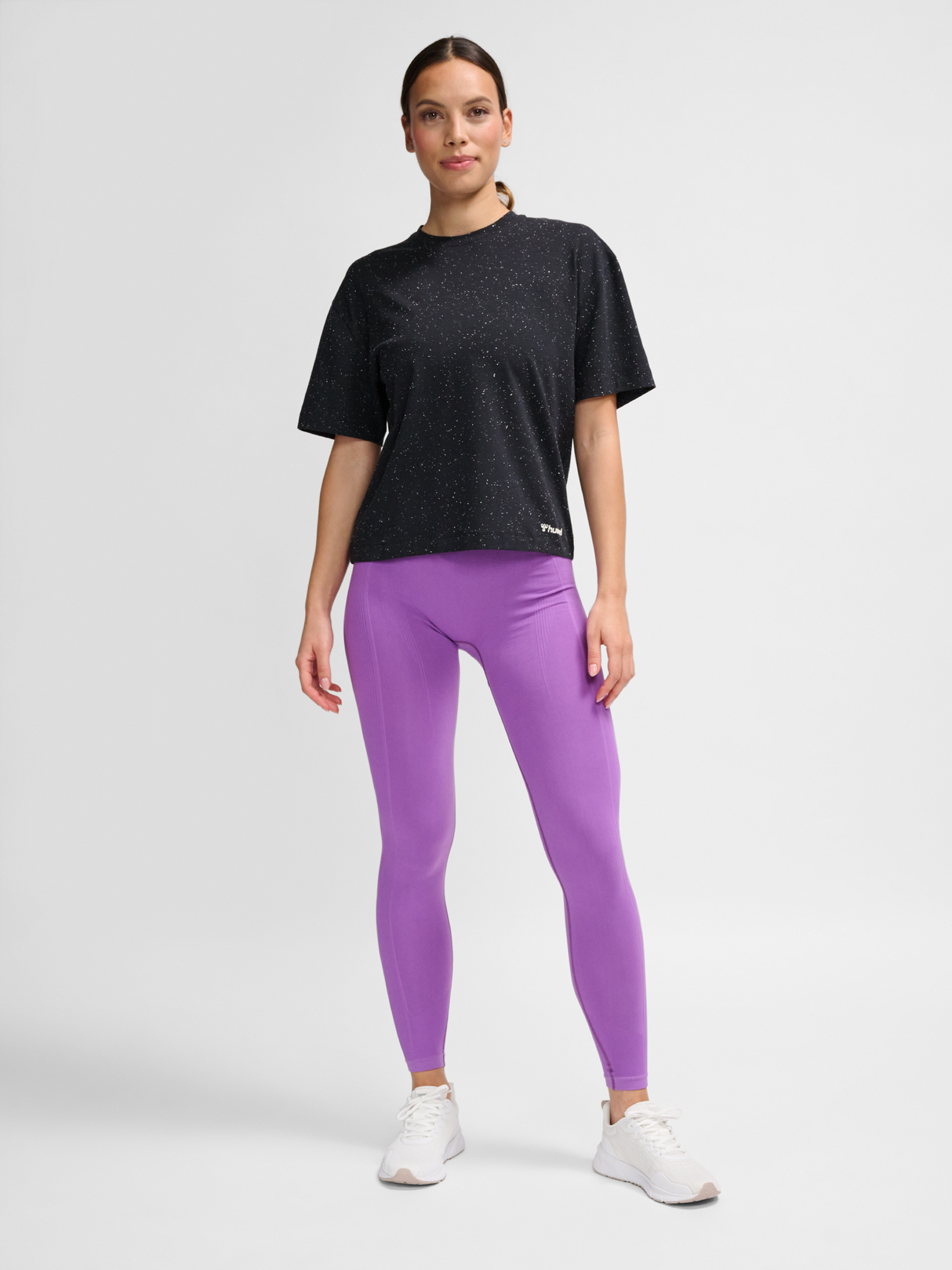 hummel Women's Mindful Training Ultra Boxy Shorts T-Shirt-5