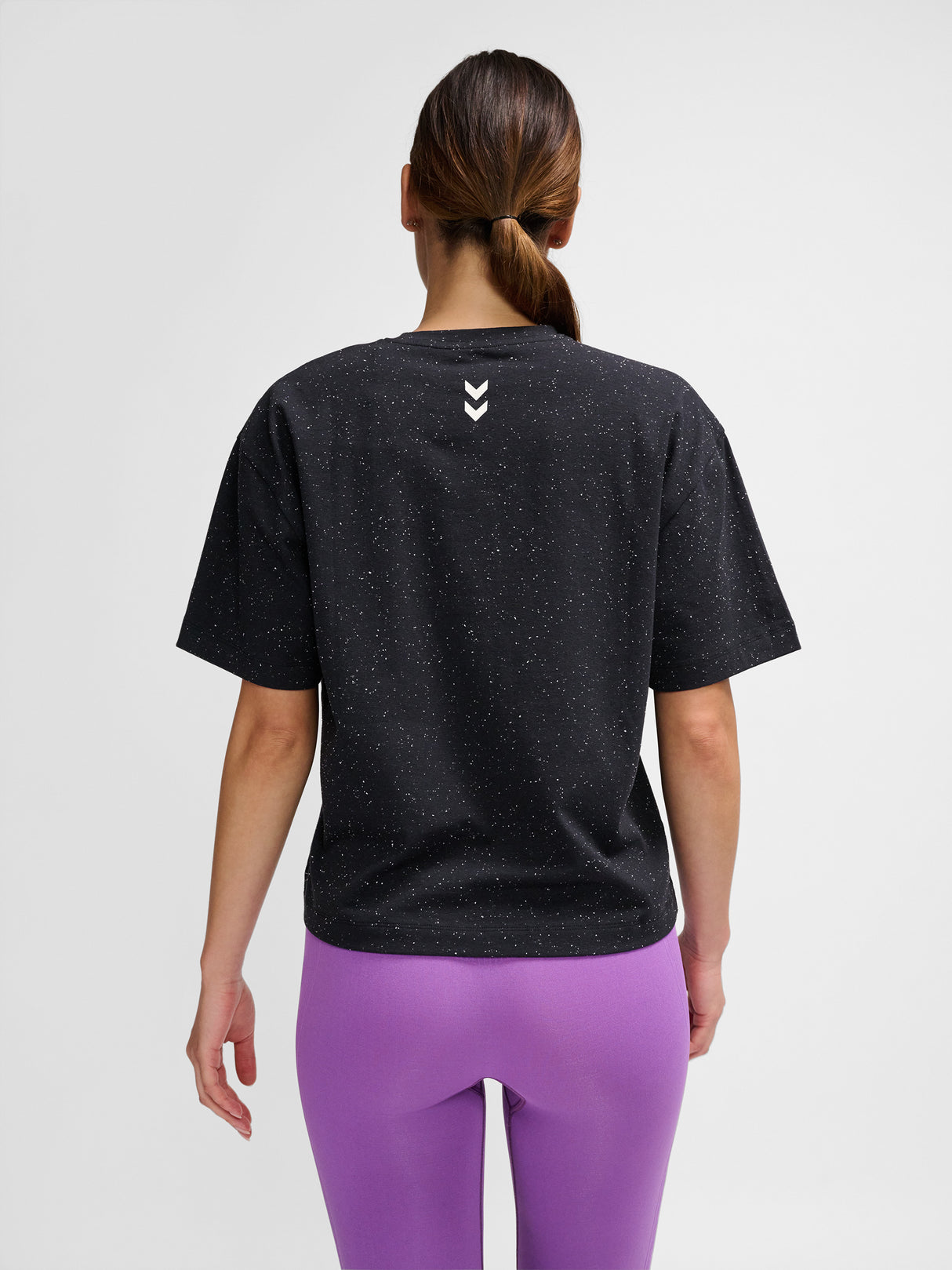 hummel Women's Mindful Training Ultra Boxy Shorts T-Shirt-7
