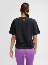 hummel Women's Mindful Training Ultra Boxy Shorts T-Shirt-7