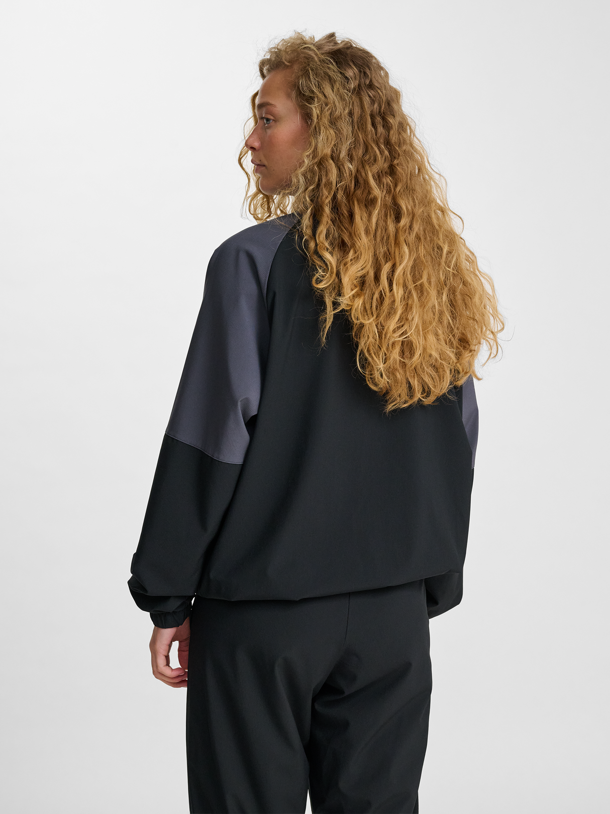 hummel Unisex Loose Track Zipjacket Sportswear-4