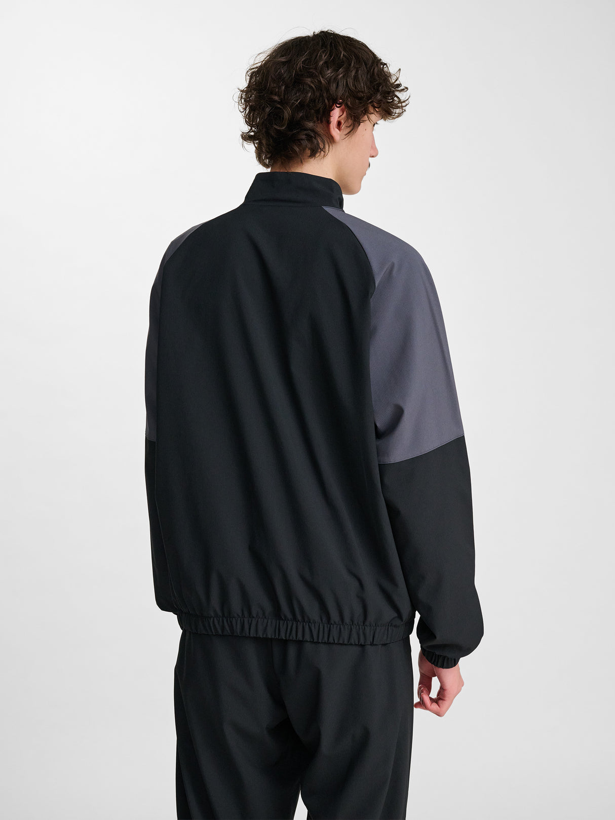 hummel Unisex Loose Track Zipjacket Sportswear-6
