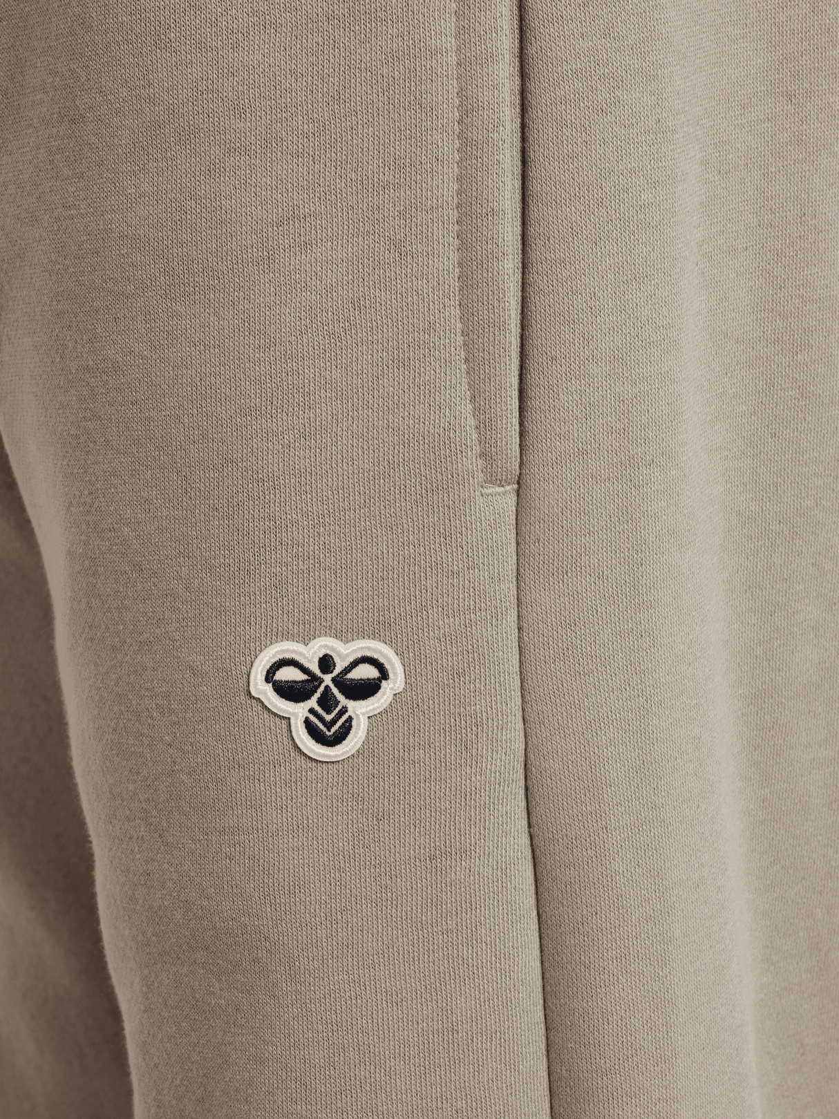 hummel Youth Loose Sweatpants Bee-3