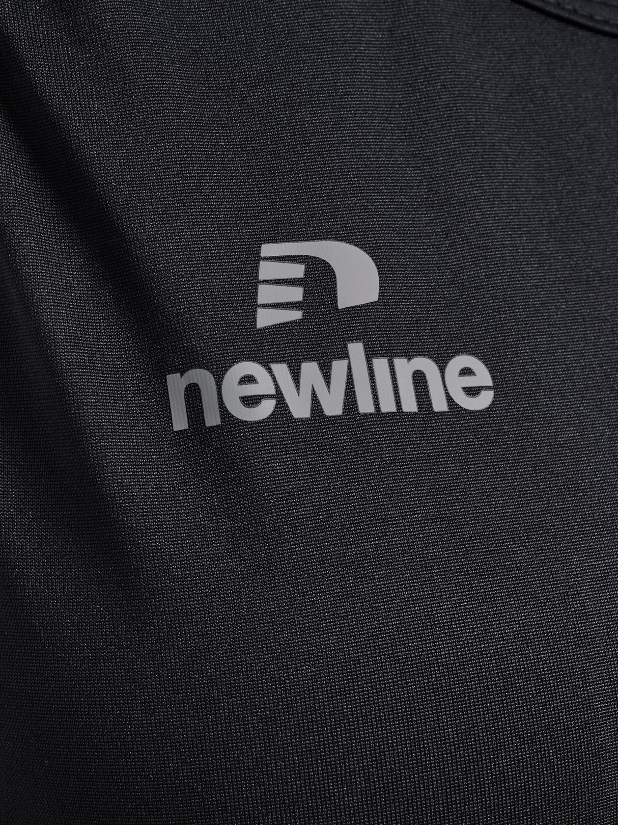 Newline Women's Beat Singlet-2