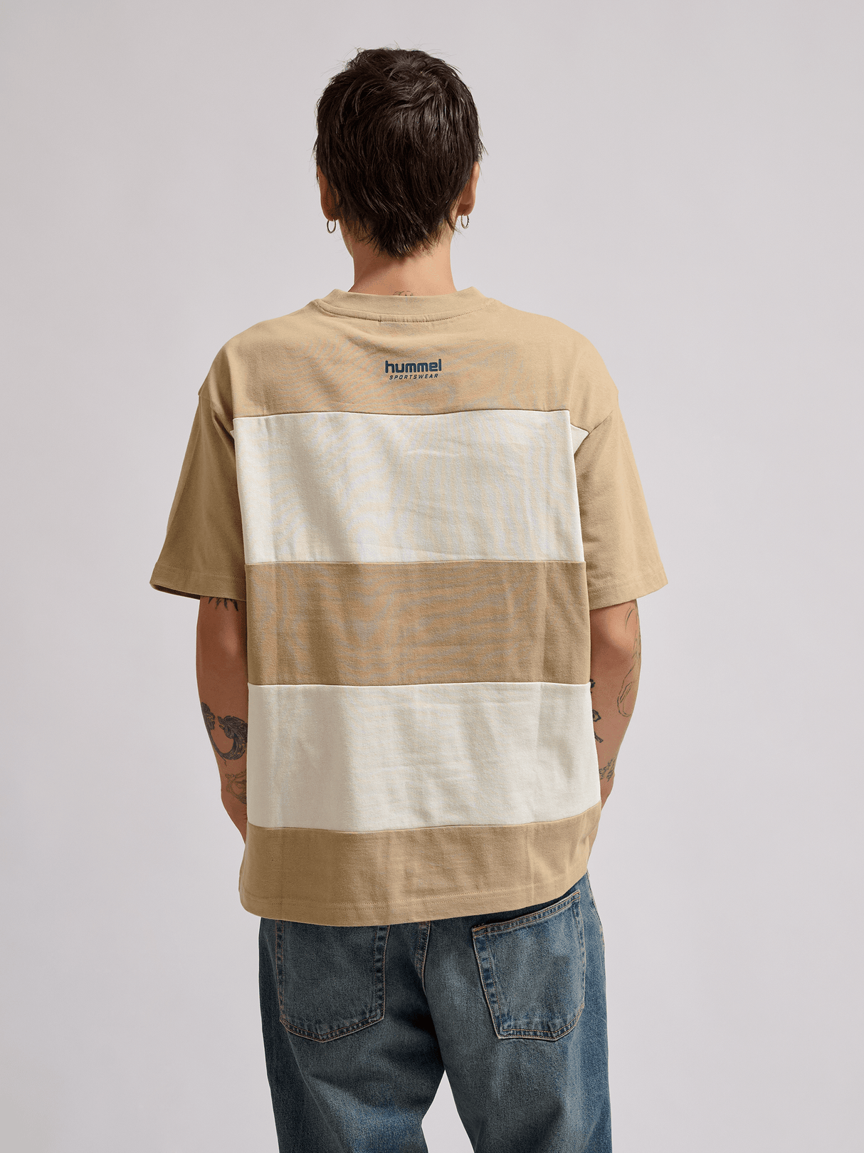 hummel Unisex Loose Short Sleeve T-Shirt Bees Stripe-5
