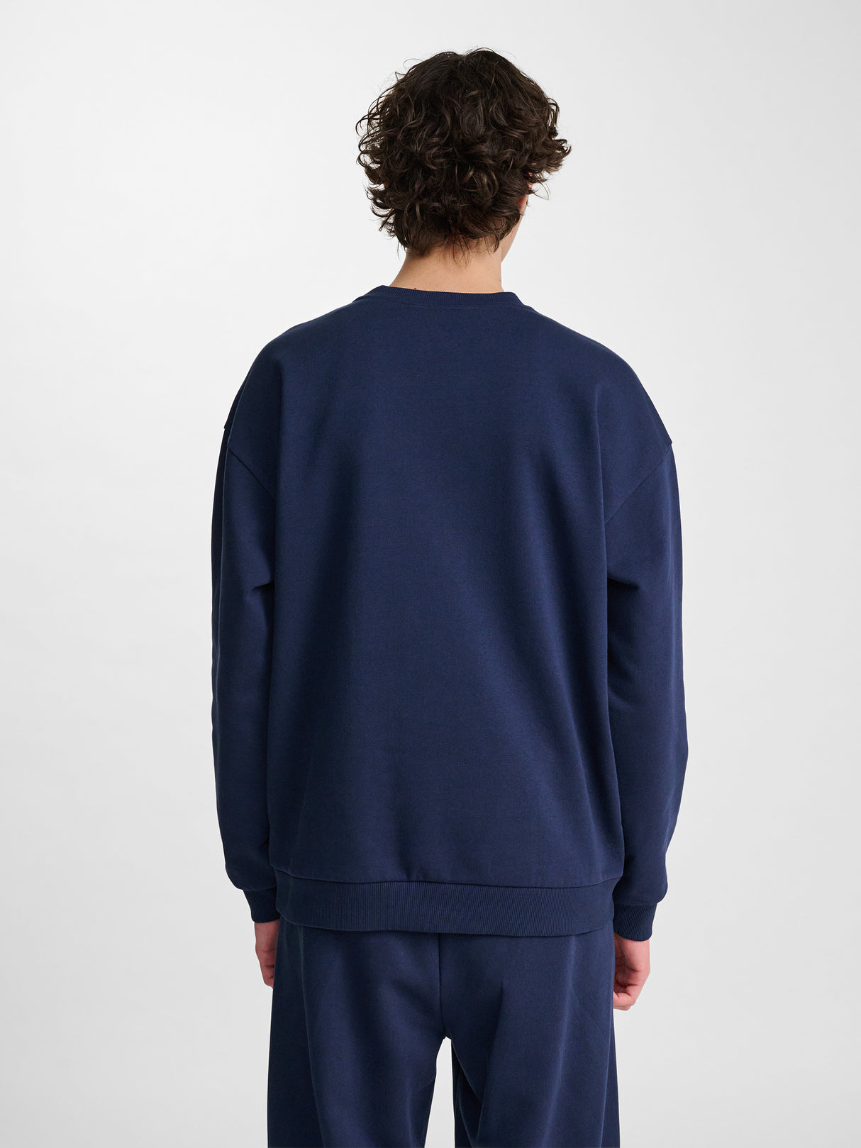 hummel Unisex Loose Crewneck Bee-5