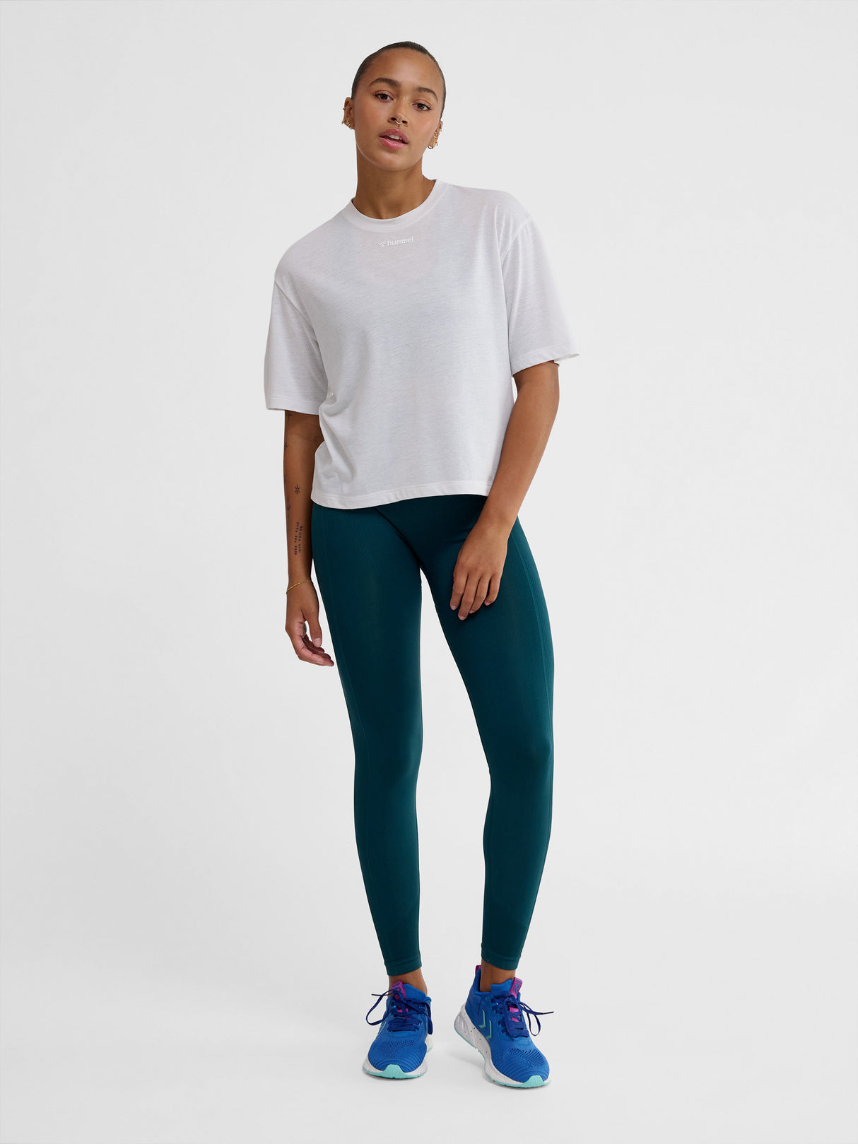 hummel Women's Mindful Training Vanja Boxy Shorts T-Shirt-6
