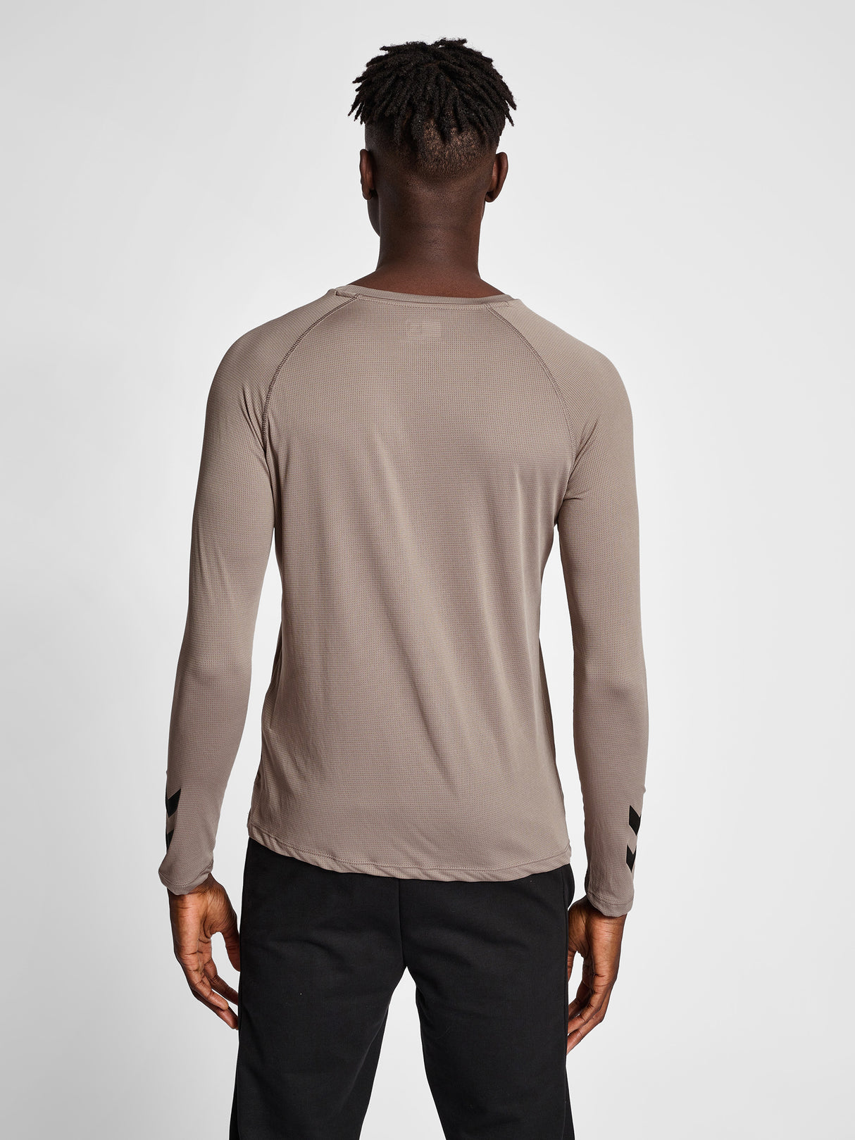 hummel Men's Mindful Training Bow Long Sleeve T-Shirt-6