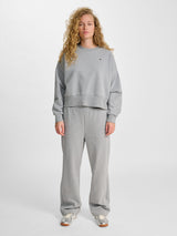 hummel Women's Boxy Crewneck Bee-6