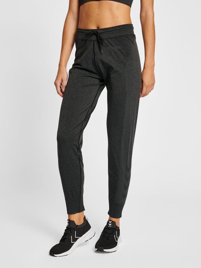 hummel Women's Mindful Training Hana Seamless Tapered Pants-1