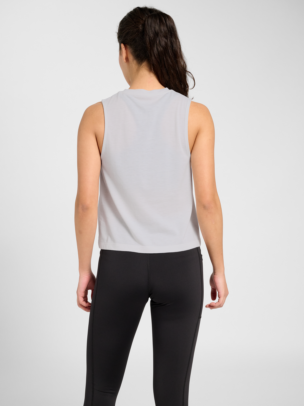 hummel Women's Mindful Training Vanja Shorts Muscle Tank Top-4