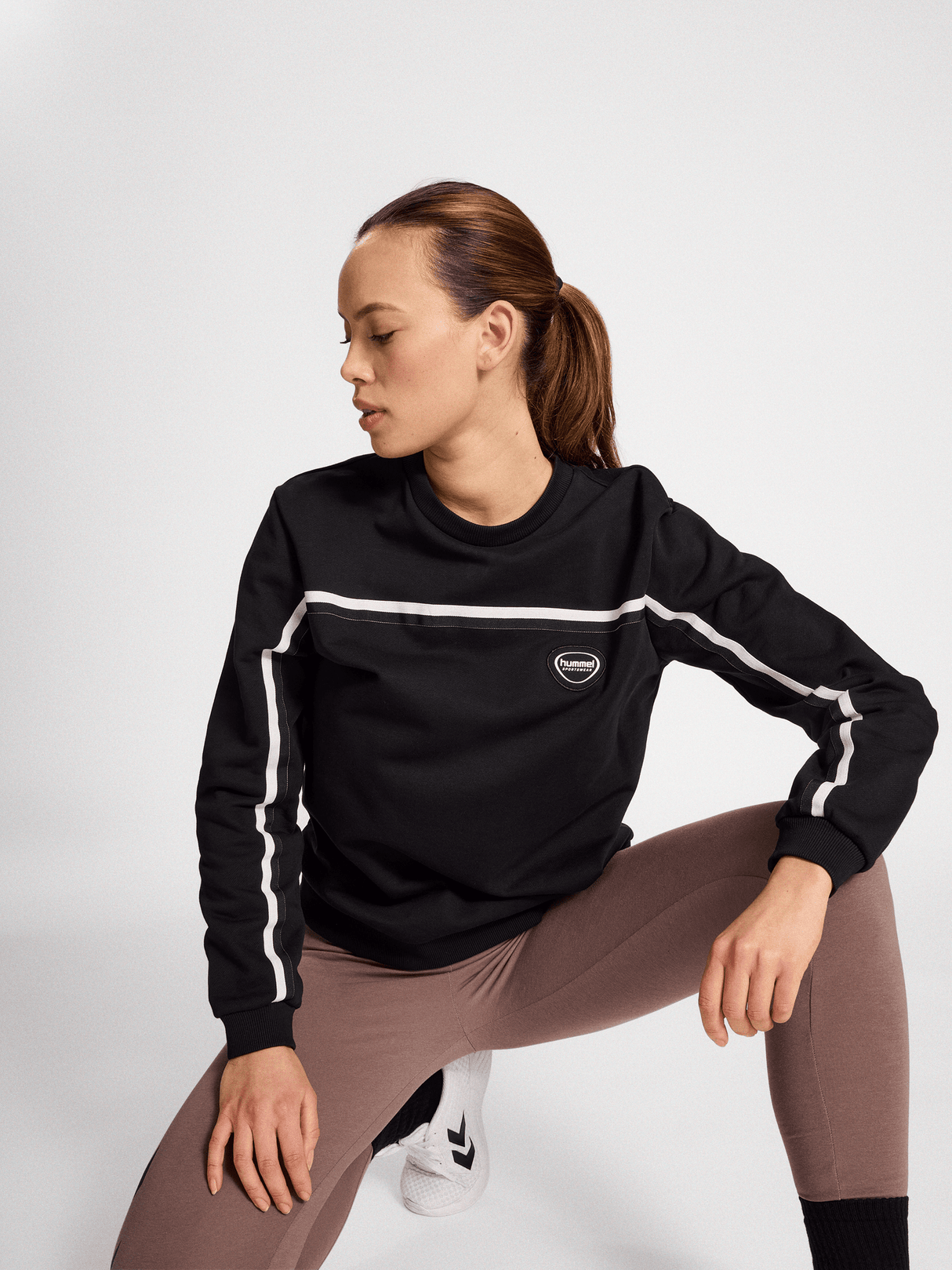 hummel Women's Legacy Mai Boxy Sweatshirt-5