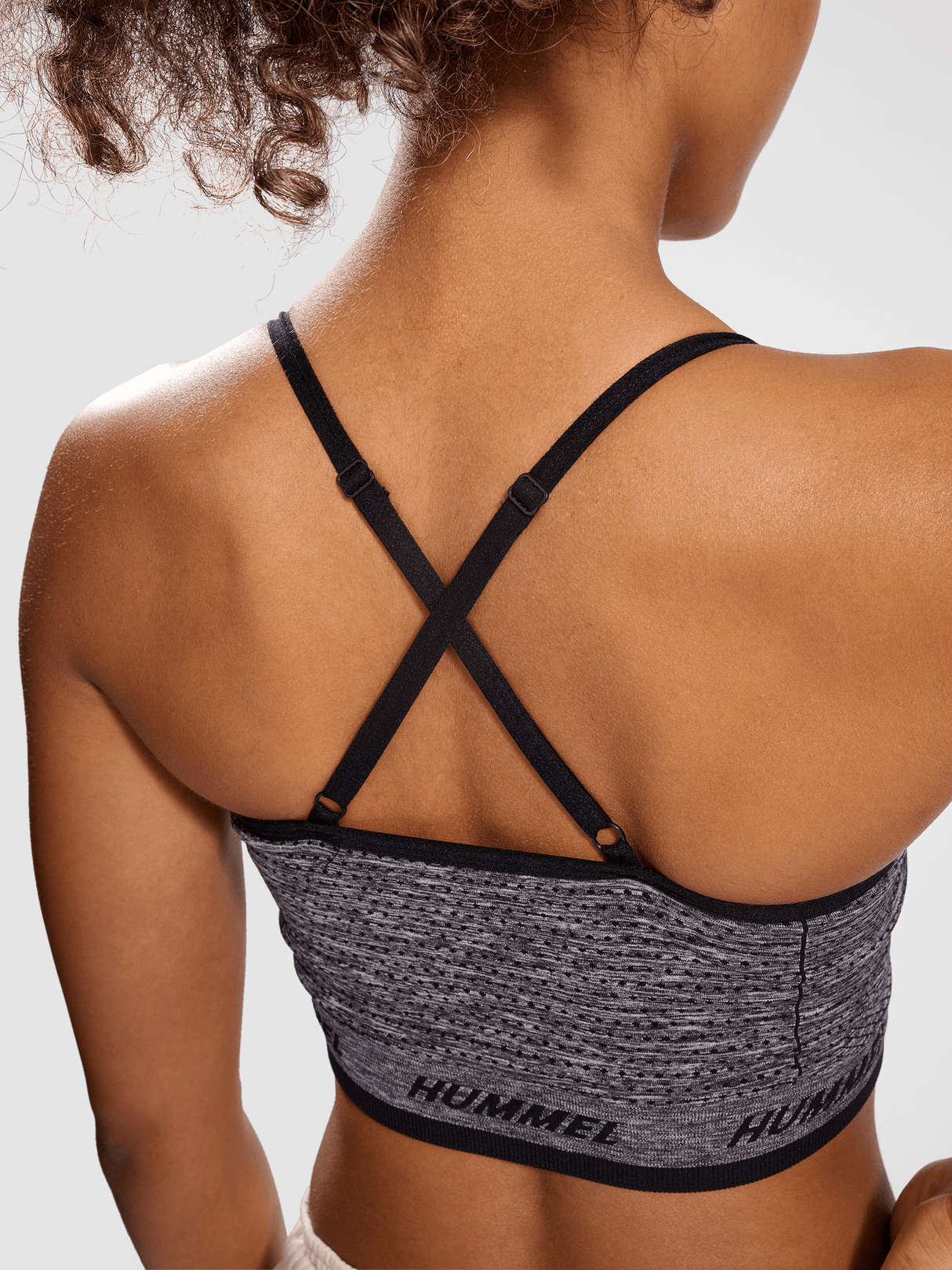 hummel Women's Training Essentials Cami Seamless Sports Top-4