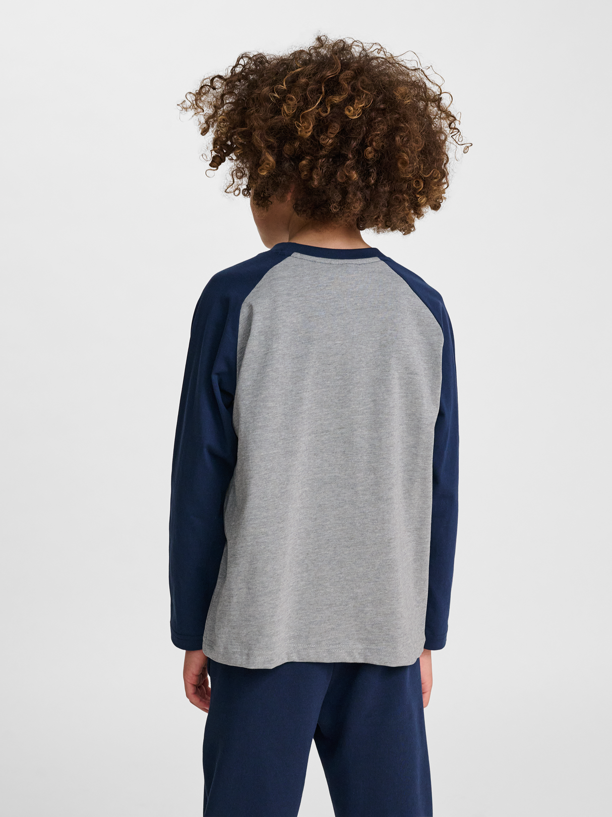 hummel Youth Raglan Loose Long Sleeve T-Shirt Bee-4